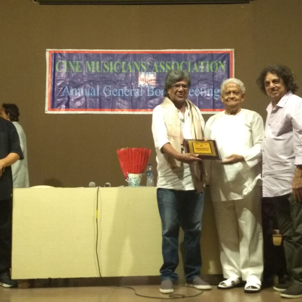 Rhythm maestros Shri Suresh Soni and Shri Babla with Shri Pyarelal Sharma